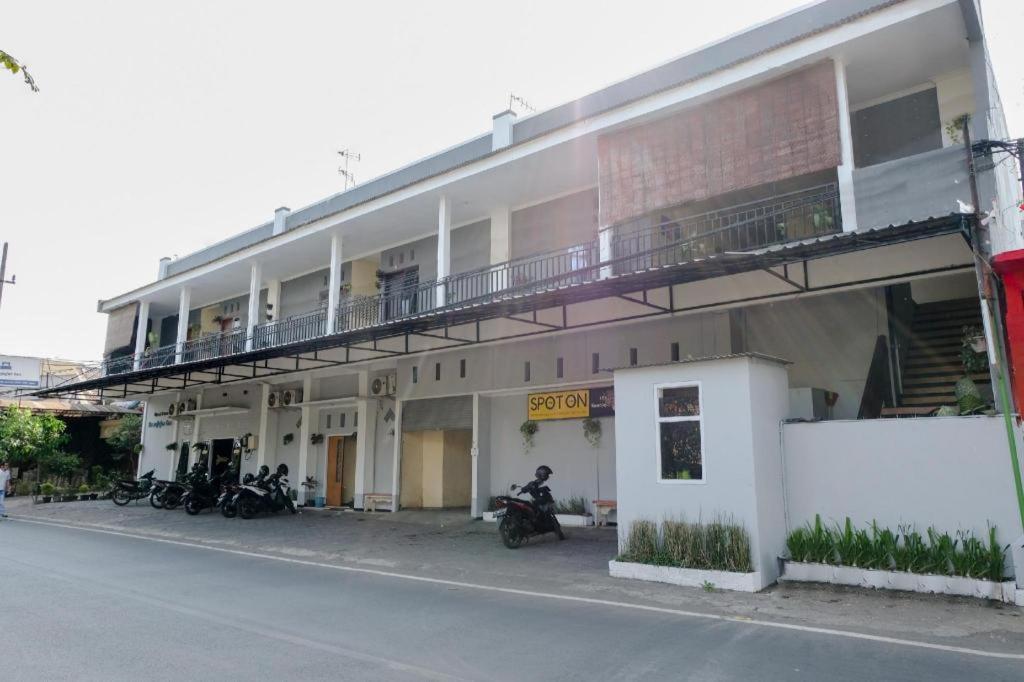 Sawojajar Inn 말랑 외부 사진